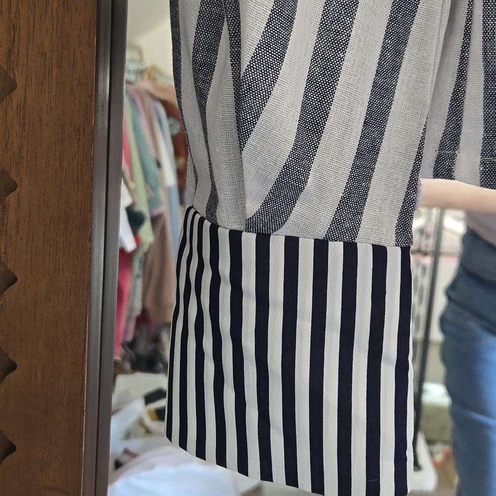 Off Shoulder Ruffle Blouse - Picture 4 of 4